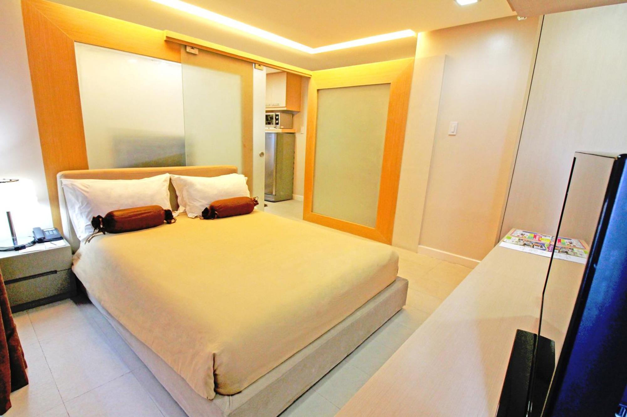 Bsa Twin Towers Aparthotel Mandaluyong Exteriör bild
